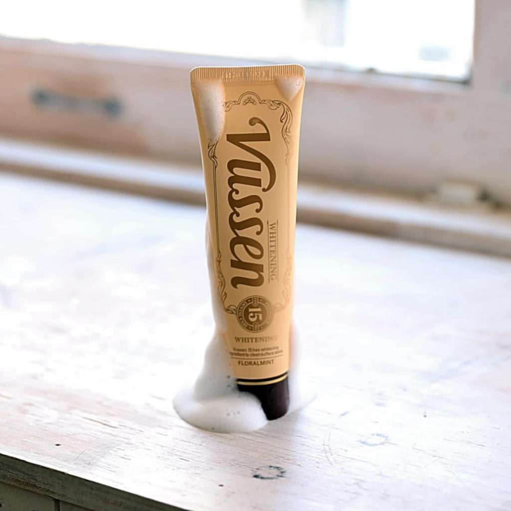 Vussen 15 whitening toothpaste with 1.5% hydrogen peroxide