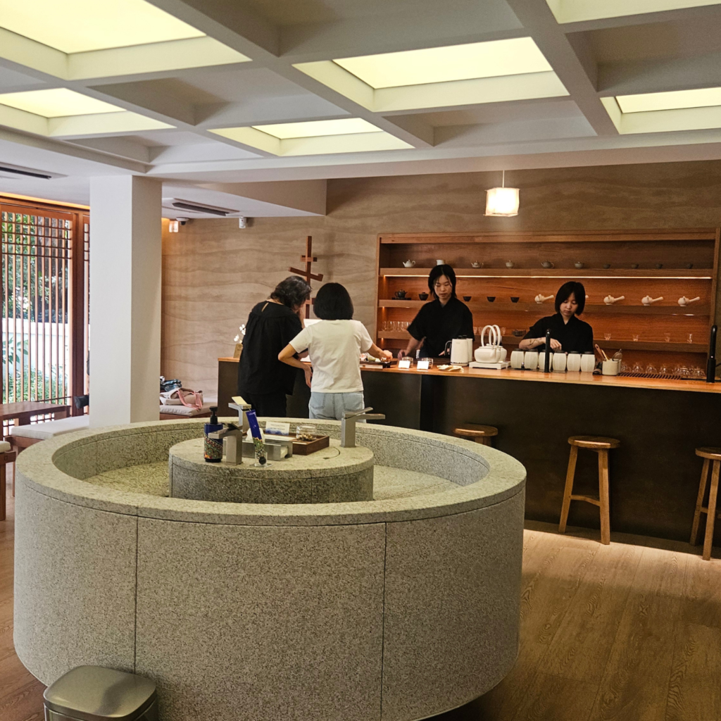 Pyunkang Yul Korean skincare showroom near Bukchon Hanok Village